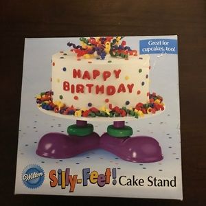 Wilton Silly Feet Cute Cake & Treat Stand NWT